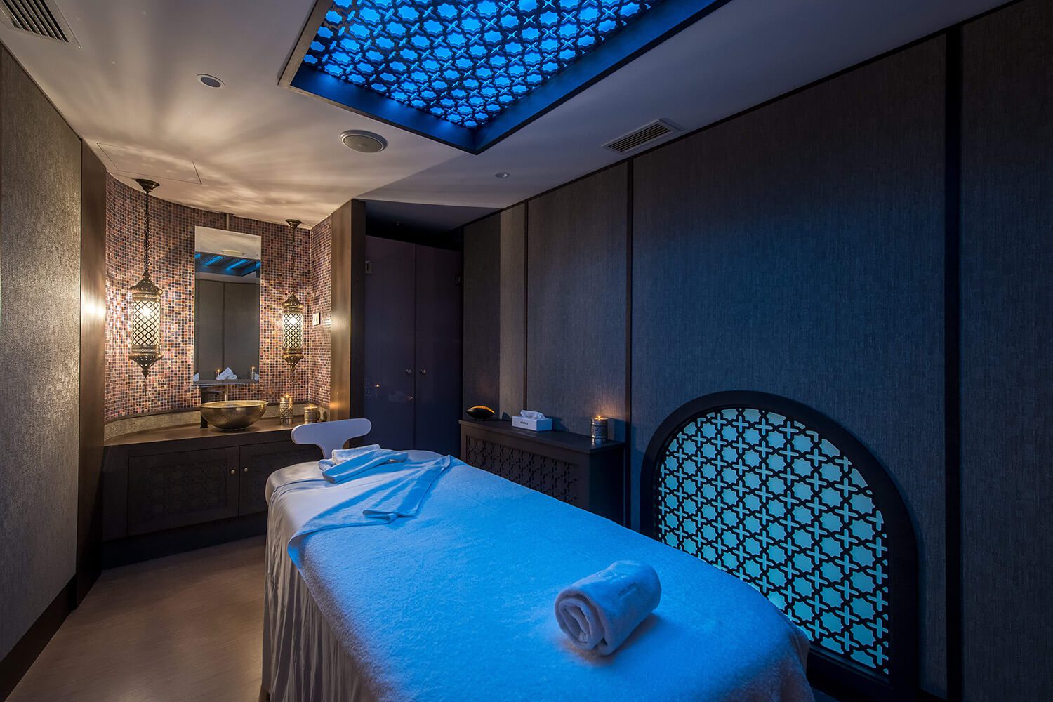 A private room in the spa with a massage table, perfect for solo female travellers to relax and unwind.