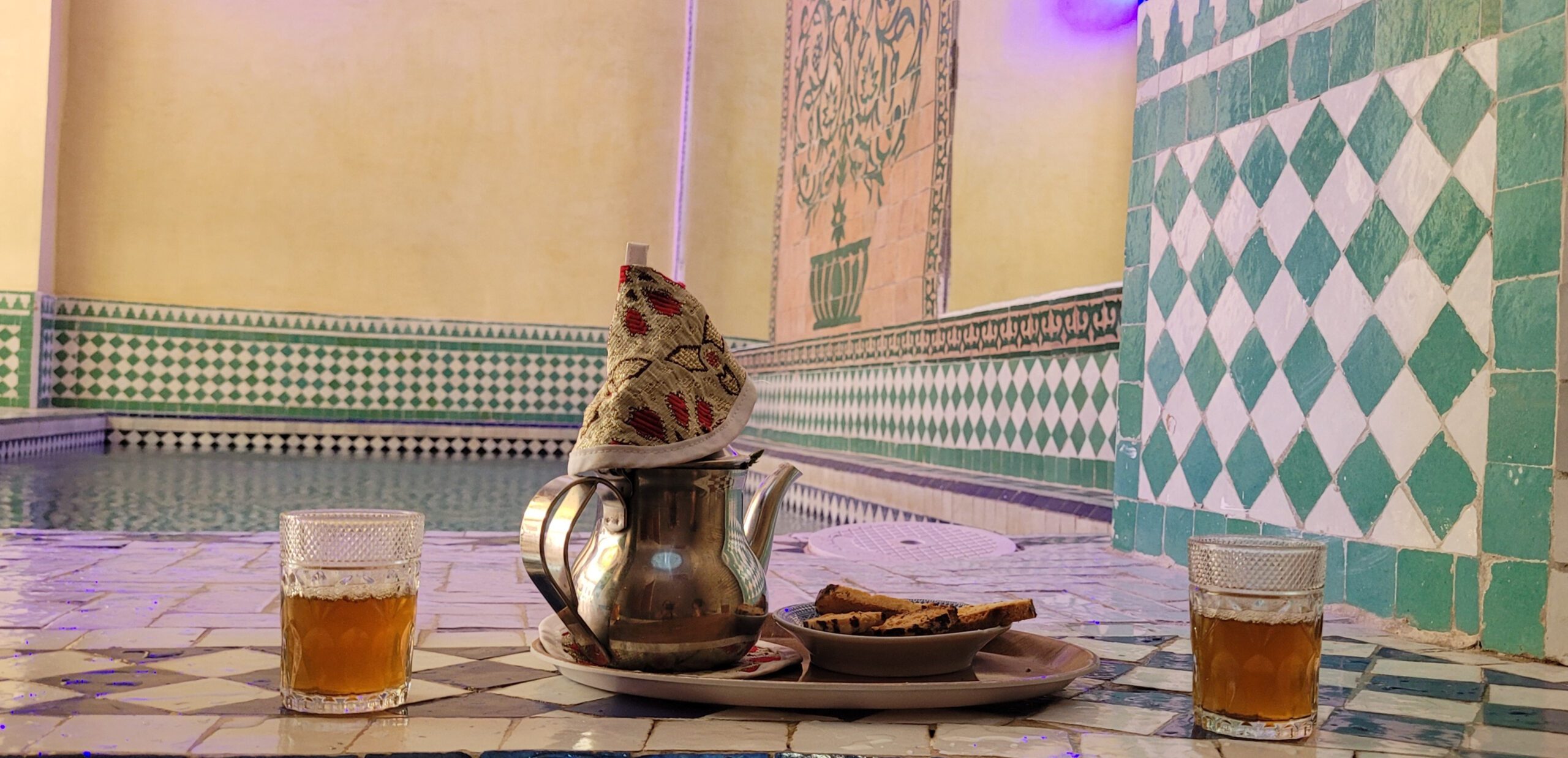 Moroccan Spa pool with a tea service placed at the edge